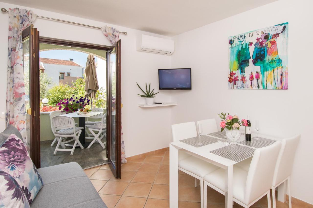 Apartment Motovunska 39 ポレッチ エクステリア 写真