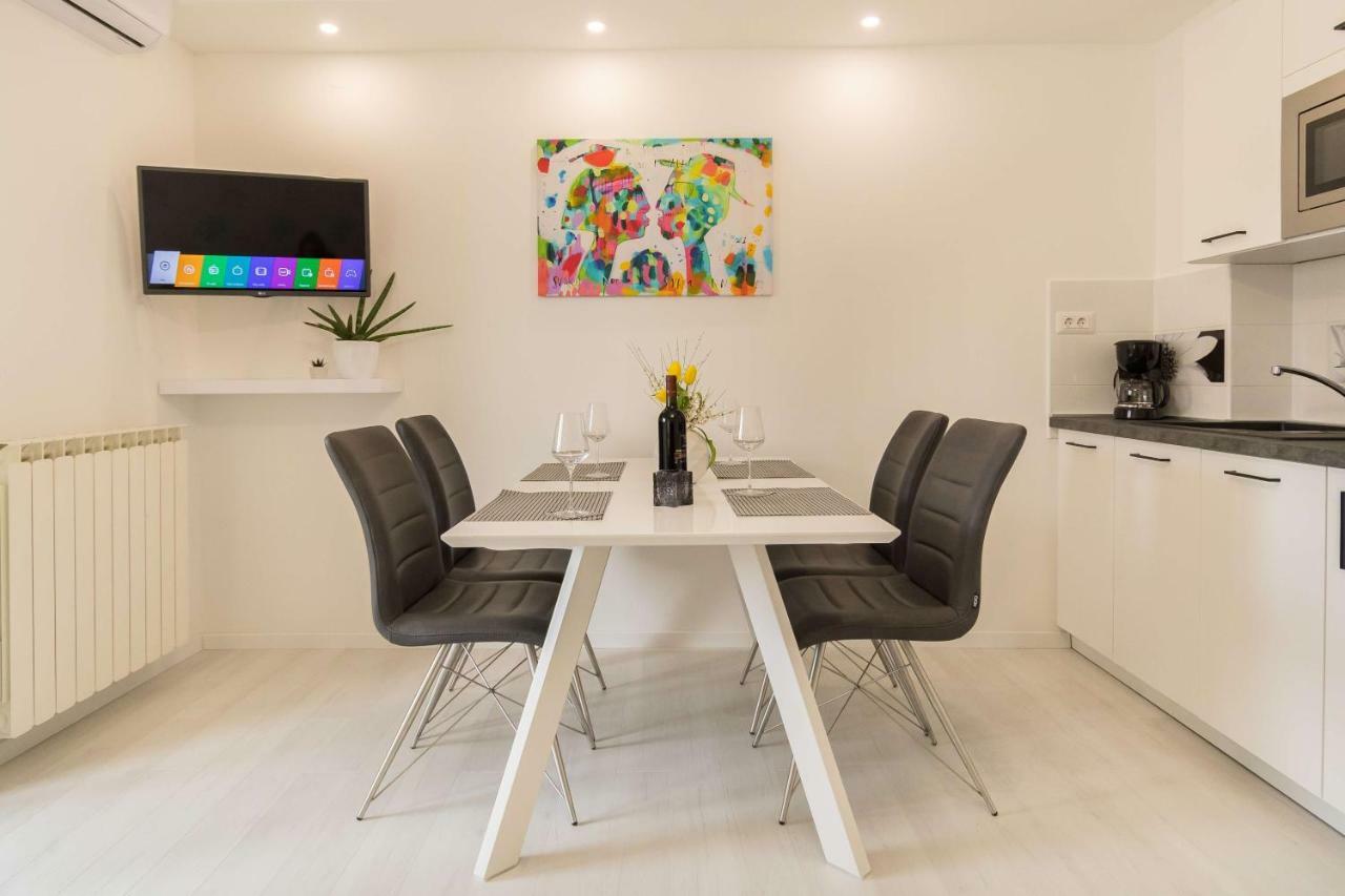 Apartment Motovunska 39 ポレッチ エクステリア 写真